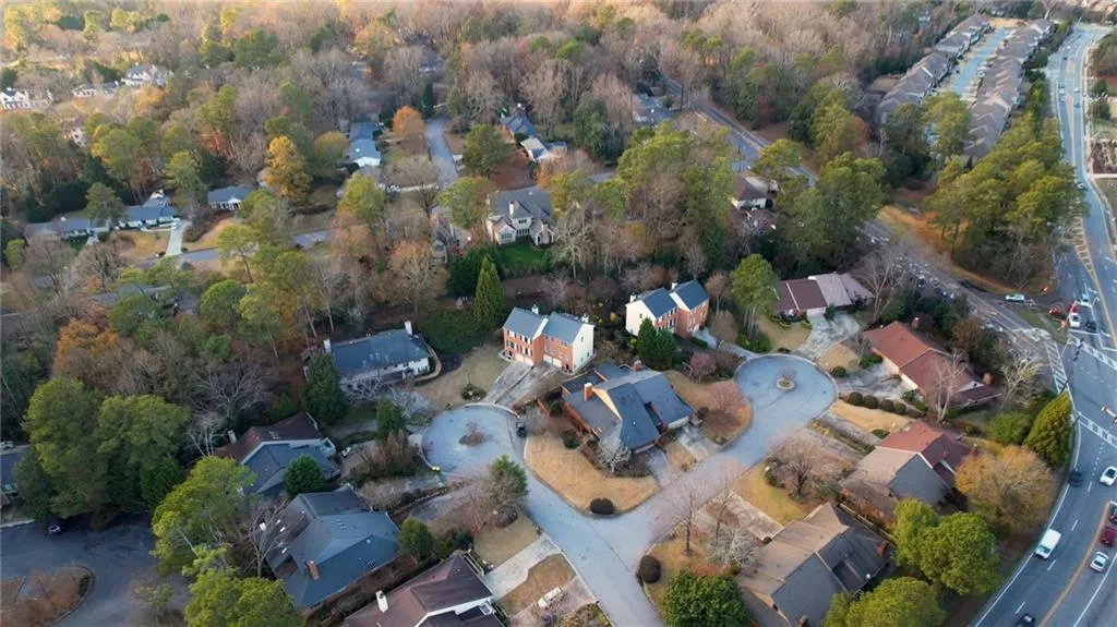 310 Halah Circle Ne, Sandy Springs, Georgia 30328, 3 Bedrooms Bedrooms, ,2 BathroomsBathrooms,Residential,Sold,310 Halah Circle Ne,7154886