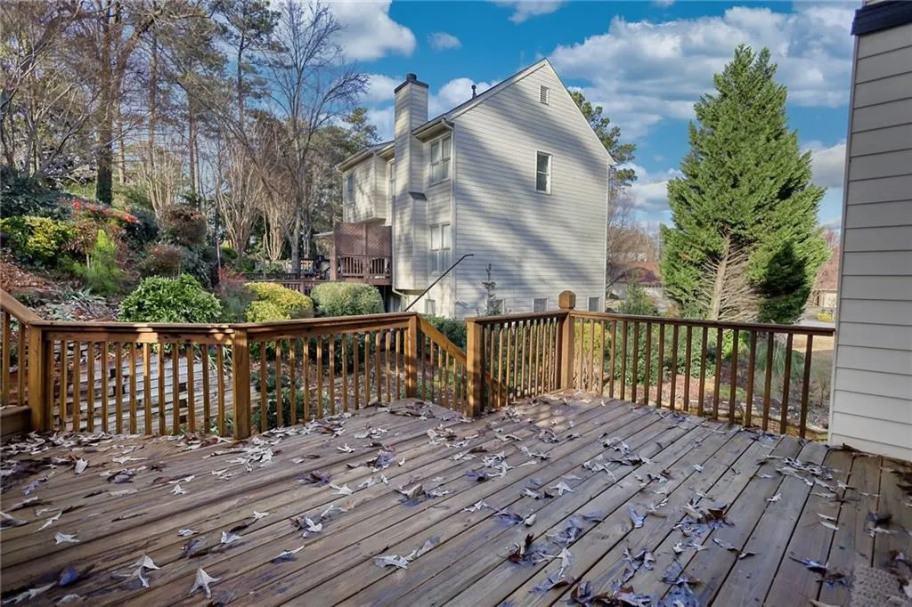 310 Halah Circle Ne, Sandy Springs, Georgia 30328, 3 Bedrooms Bedrooms, ,2 BathroomsBathrooms,Residential,Sold,310 Halah Circle Ne,7154886