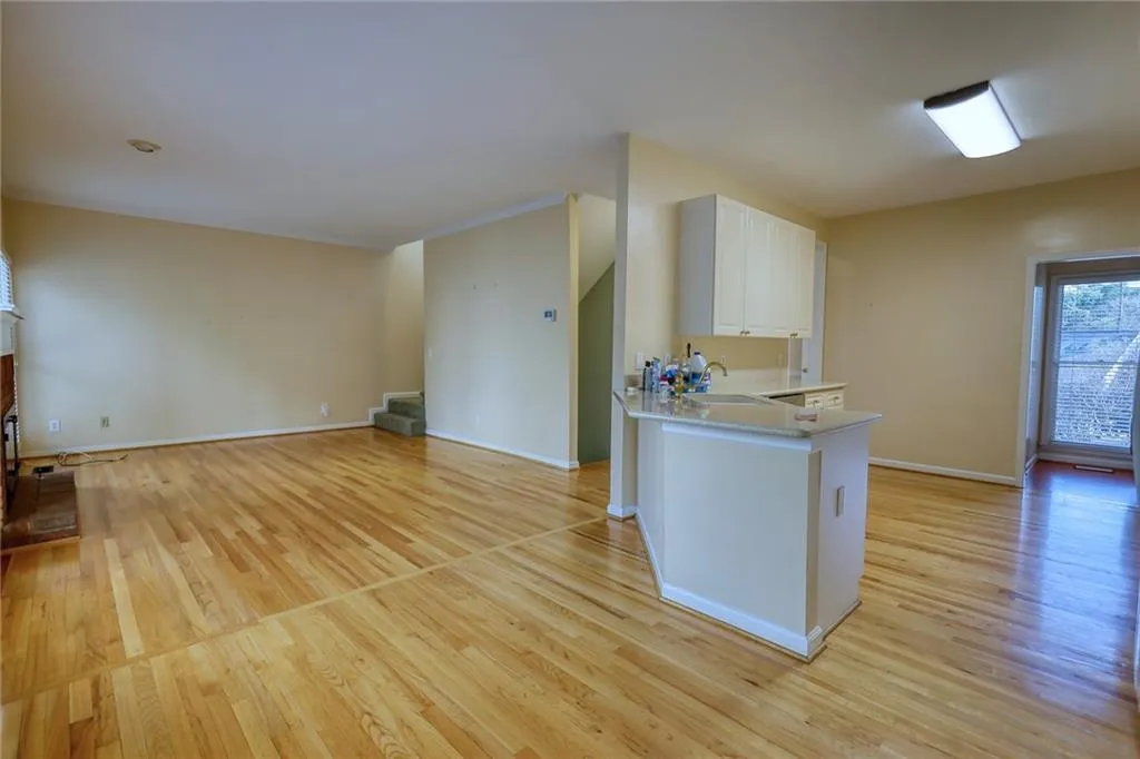 310 Halah Circle Ne, Sandy Springs, Georgia 30328, 3 Bedrooms Bedrooms, ,2 BathroomsBathrooms,Residential,Sold,310 Halah Circle Ne,7154886
