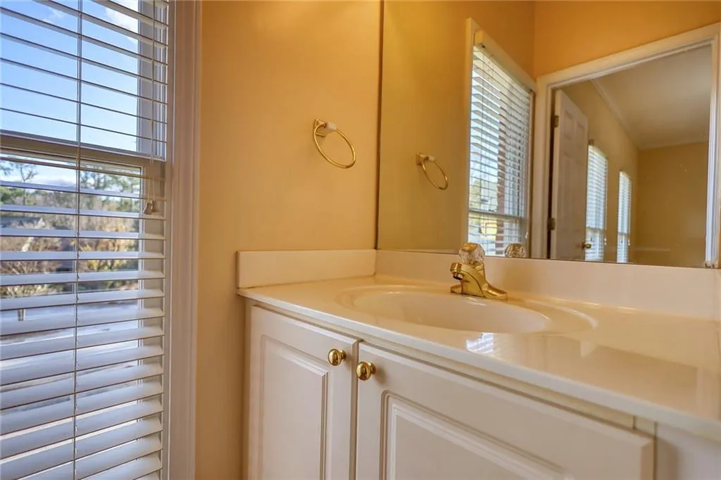 310 Halah Circle Ne, Sandy Springs, Georgia 30328, 3 Bedrooms Bedrooms, ,2 BathroomsBathrooms,Residential,Sold,310 Halah Circle Ne,7154886