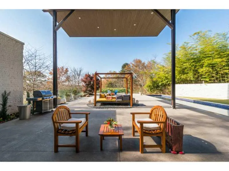 14 Lake Forrest Lane Ne, Atlanta, Georgia 30342, 5 Bedrooms Bedrooms, ,5 BathroomsBathrooms,Residential,Sold,14 Lake Forrest Lane Ne,5367991