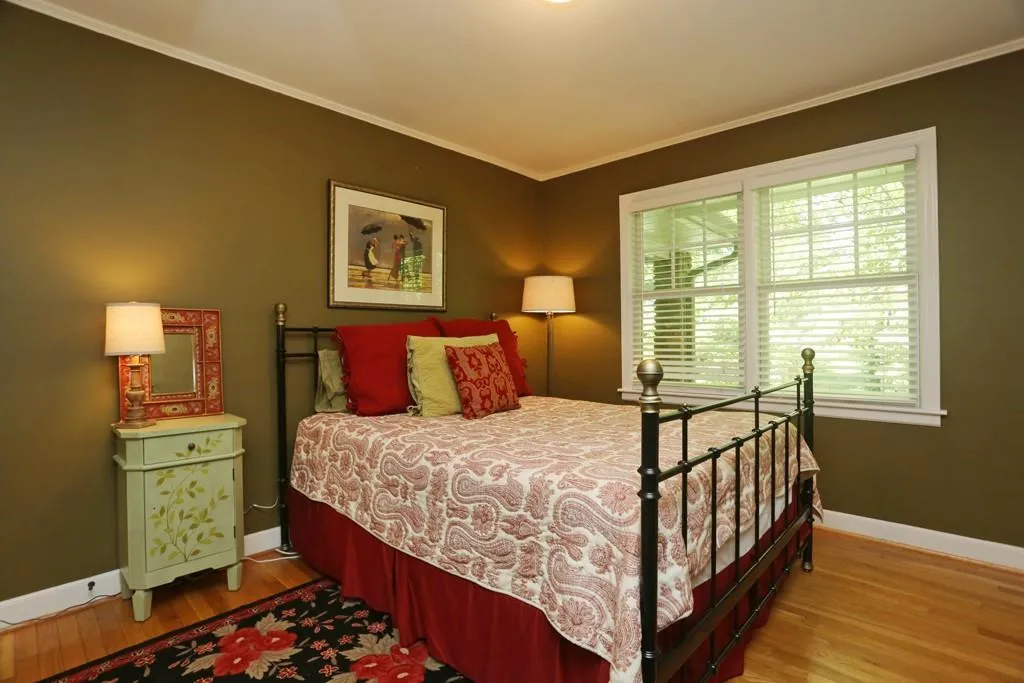 6855 Castleton Drive, Sandy Springs, Georgia 30328, 4 Bedrooms Bedrooms, ,3 BathroomsBathrooms,Residential,Sold,6855 Castleton Drive,5556677