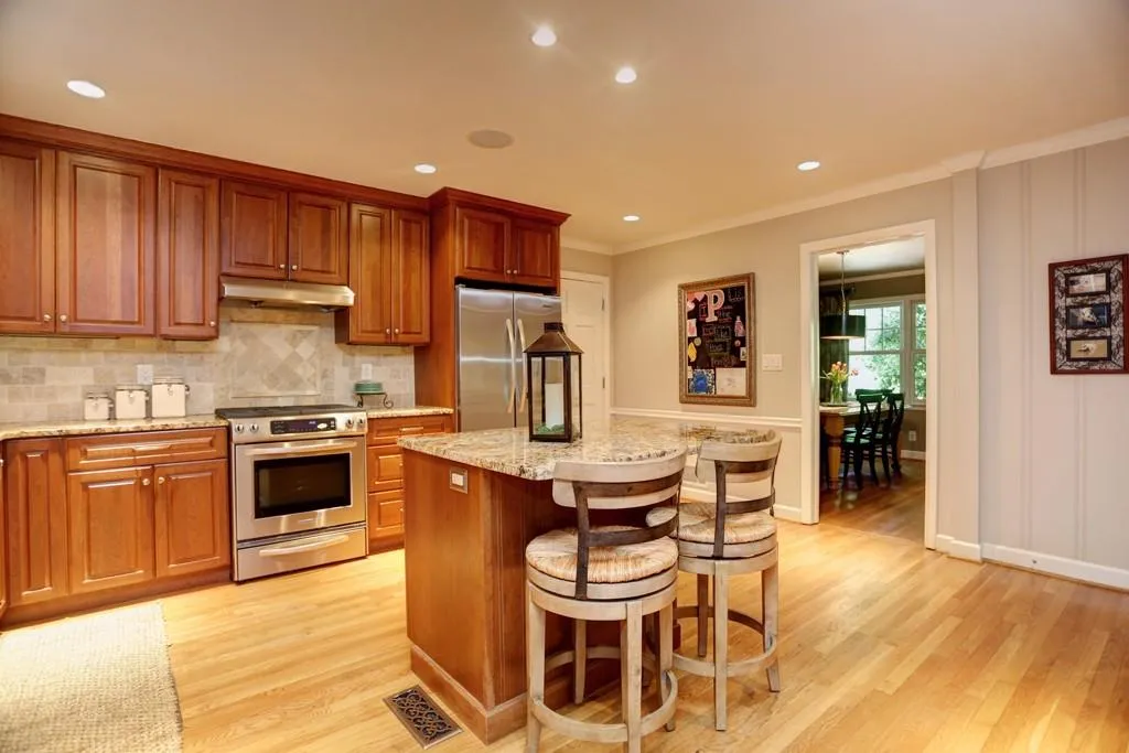 6855 Castleton Drive, Sandy Springs, Georgia 30328, 4 Bedrooms Bedrooms, ,3 BathroomsBathrooms,Residential,Sold,6855 Castleton Drive,5556677