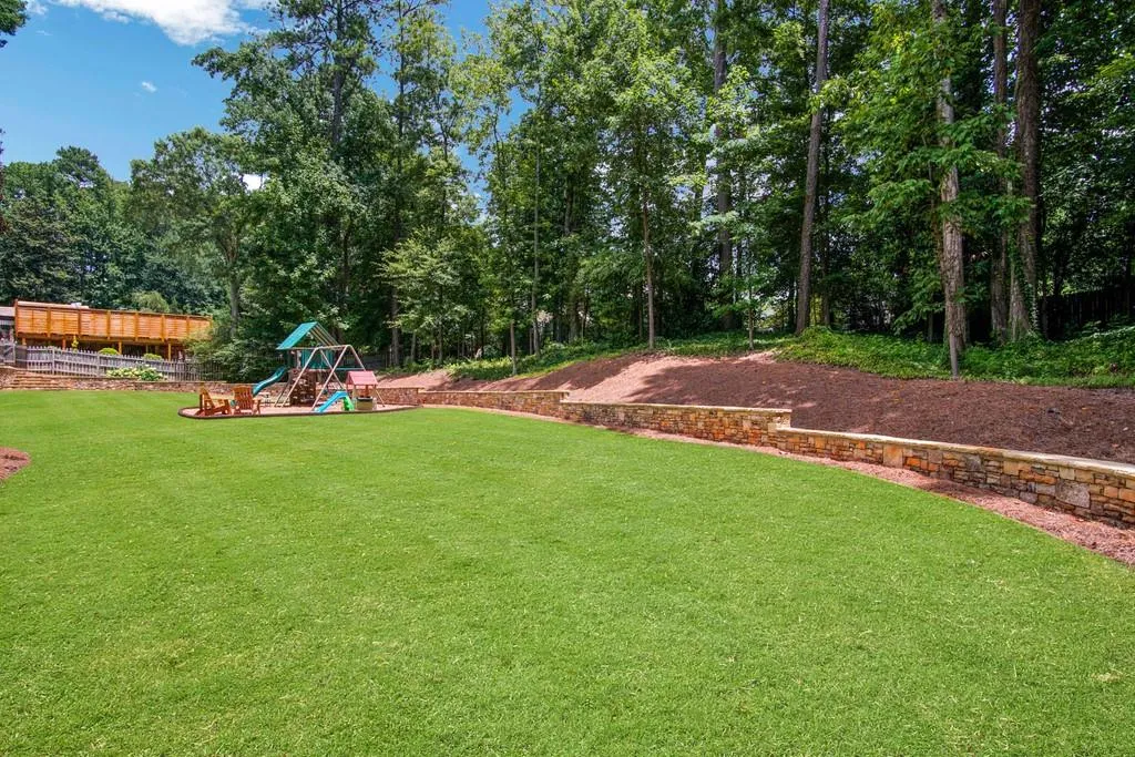 5535 Cross Gate Court Nw, Atlanta, Georgia 30327, 5 Bedrooms Bedrooms, ,3 BathroomsBathrooms,Residential,Sold,5535 Cross Gate Court Nw,6750915