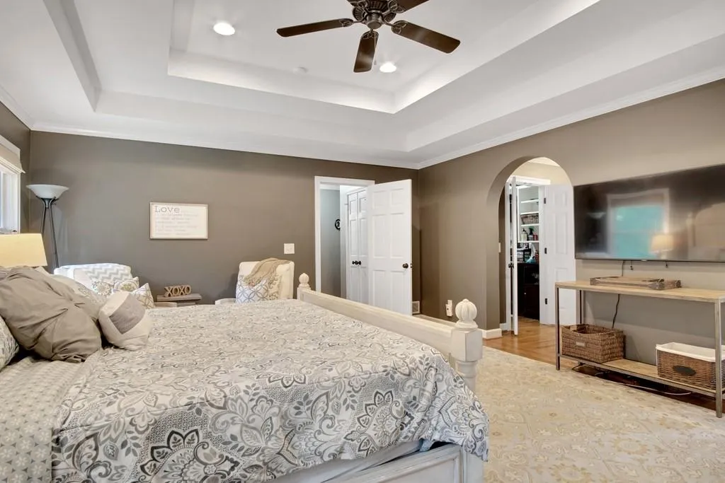 5535 Cross Gate Court Nw, Atlanta, Georgia 30327, 5 Bedrooms Bedrooms, ,3 BathroomsBathrooms,Residential,Sold,5535 Cross Gate Court Nw,6750915