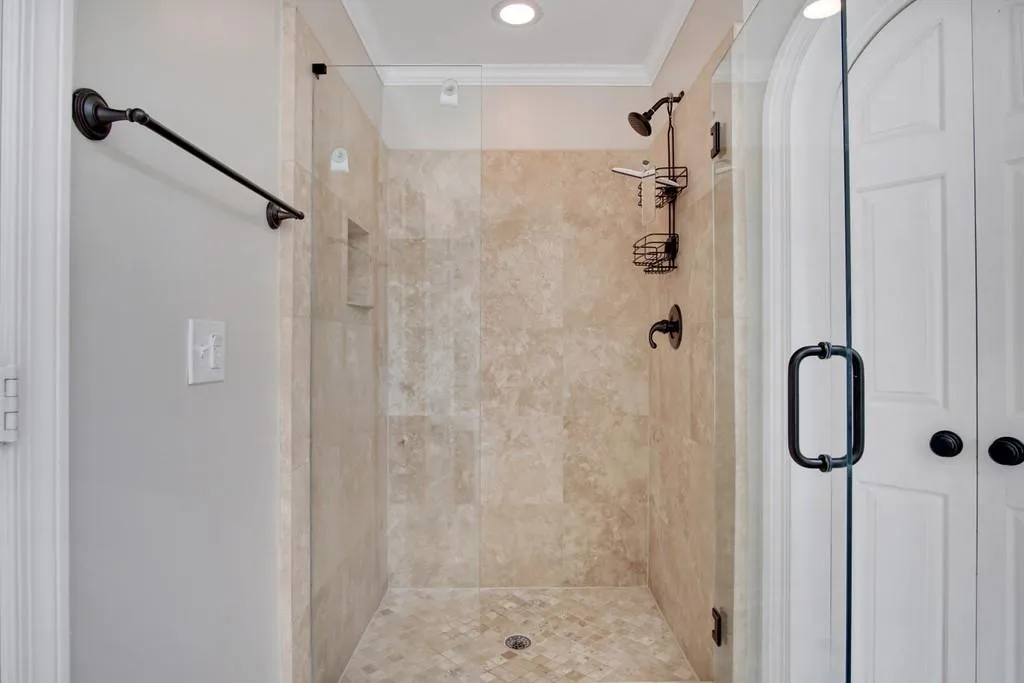 5535 Cross Gate Court Nw, Atlanta, Georgia 30327, 5 Bedrooms Bedrooms, ,3 BathroomsBathrooms,Residential,Sold,5535 Cross Gate Court Nw,6750915