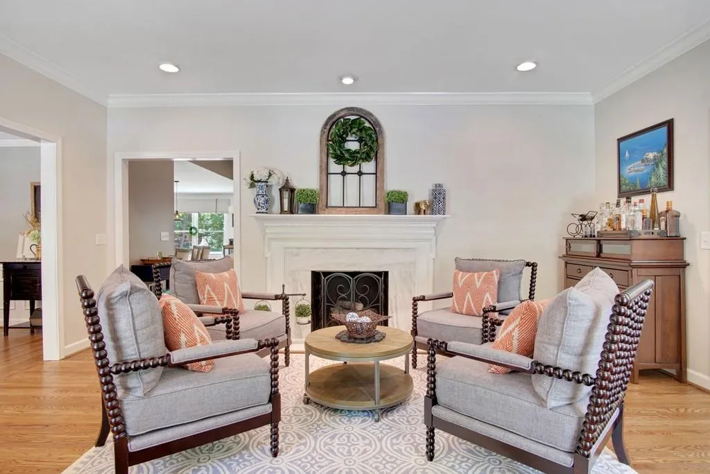 5535 Cross Gate Court Nw, Atlanta, Georgia 30327, 5 Bedrooms Bedrooms, ,3 BathroomsBathrooms,Residential,Sold,5535 Cross Gate Court Nw,6750915