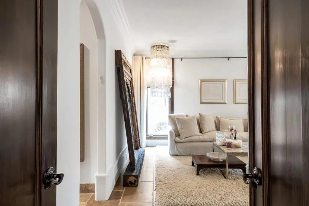 8 Powers Chase Circle, Sandy Springs, Georgia 30327, 4 Bedrooms Bedrooms, ,5 BathroomsBathrooms,Residential,Sold,8 Powers Chase Circle,6695142