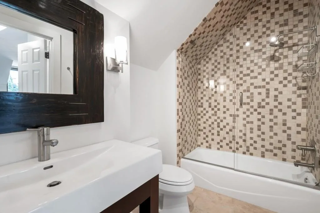 8 Powers Chase Circle, Sandy Springs, Georgia 30327, 4 Bedrooms Bedrooms, ,5 BathroomsBathrooms,Residential,Sold,8 Powers Chase Circle,6695142