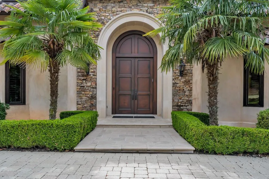 8 Powers Chase Circle, Sandy Springs, Georgia 30327, 4 Bedrooms Bedrooms, ,5 BathroomsBathrooms,Residential,Sold,8 Powers Chase Circle,6695142