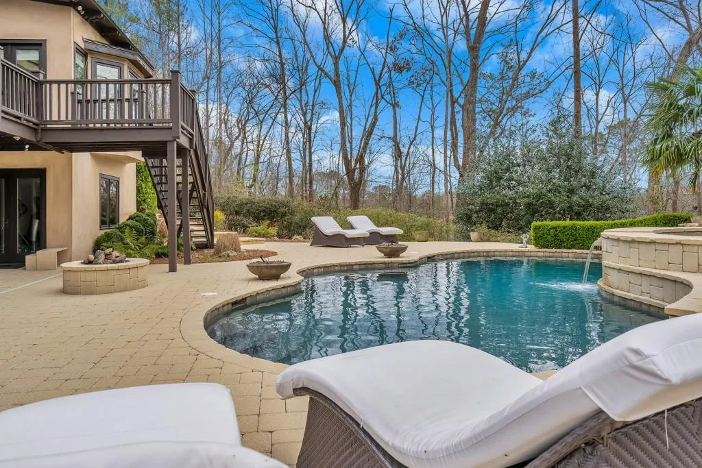 8 Powers Chase Circle, Sandy Springs, Georgia 30327, 4 Bedrooms Bedrooms, ,5 BathroomsBathrooms,Residential,Sold,8 Powers Chase Circle,6695142