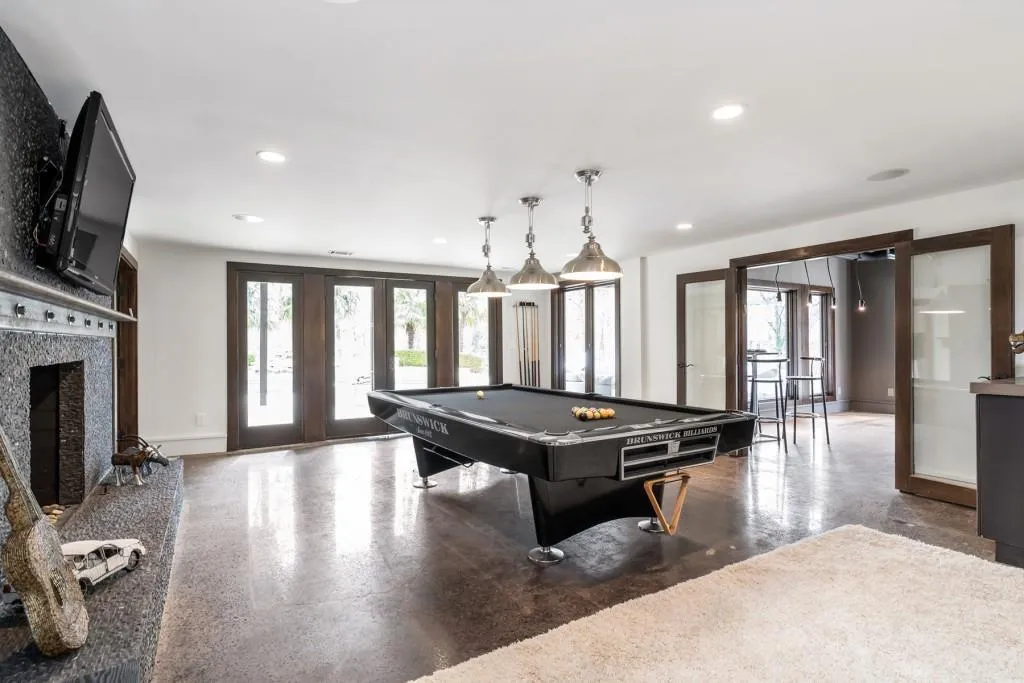 8 Powers Chase Circle, Sandy Springs, Georgia 30327, 4 Bedrooms Bedrooms, ,5 BathroomsBathrooms,Residential,Sold,8 Powers Chase Circle,6695142