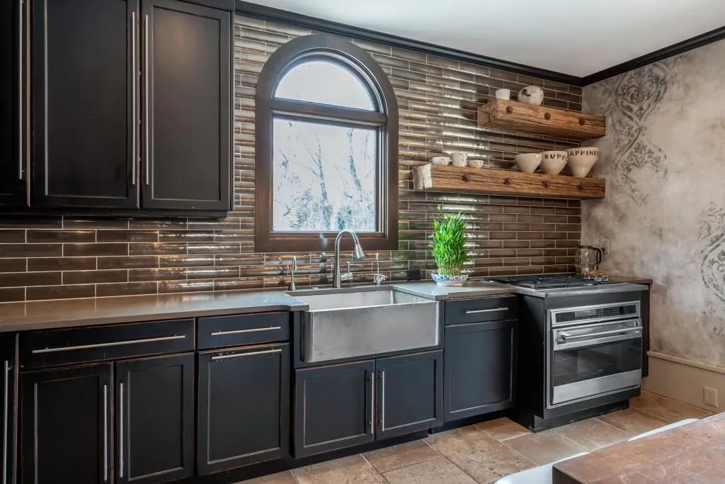 8 Powers Chase Circle, Sandy Springs, Georgia 30327, 4 Bedrooms Bedrooms, ,5 BathroomsBathrooms,Residential,Sold,8 Powers Chase Circle,6695142