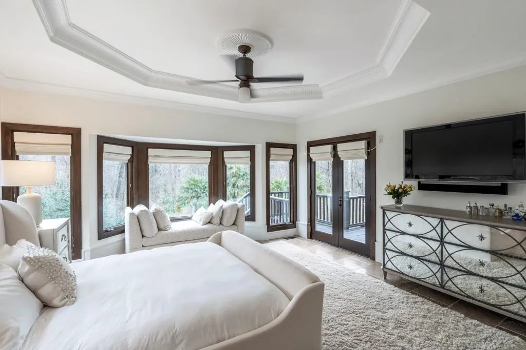 8 Powers Chase Circle, Sandy Springs, Georgia 30327, 4 Bedrooms Bedrooms, ,5 BathroomsBathrooms,Residential,Sold,8 Powers Chase Circle,6695142