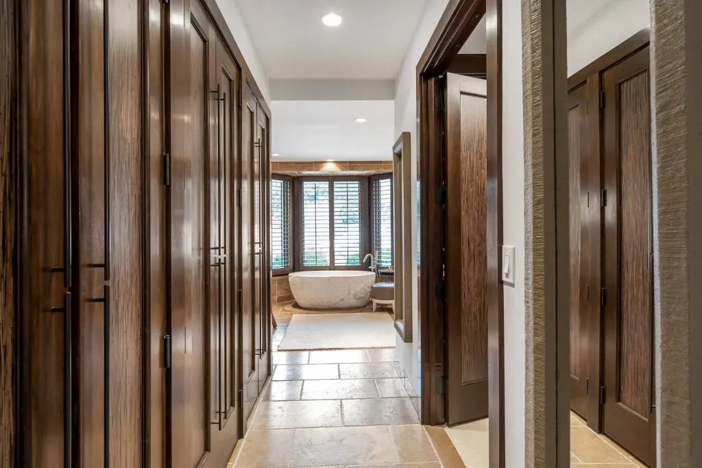 8 Powers Chase Circle, Sandy Springs, Georgia 30327, 4 Bedrooms Bedrooms, ,5 BathroomsBathrooms,Residential,Sold,8 Powers Chase Circle,6695142