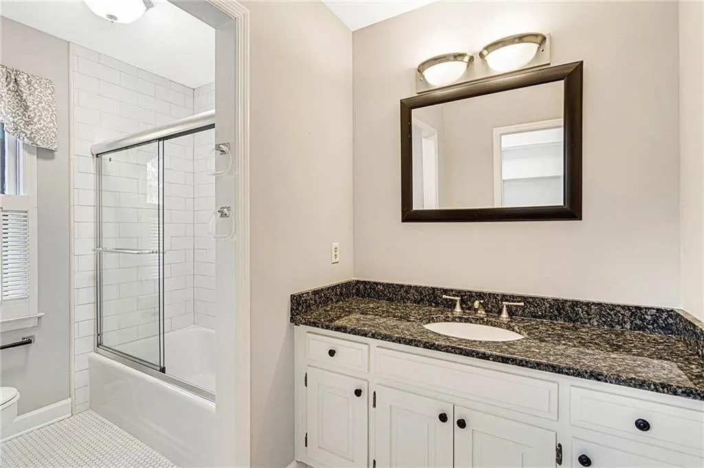 6165 Weatherly Drive, Sandy Springs, Georgia 30328, 5 Bedrooms Bedrooms, ,4 BathroomsBathrooms,Residential,Sold,6165 Weatherly Drive,6674332