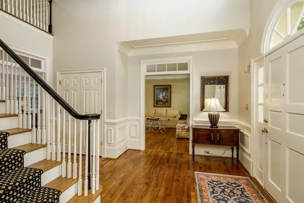 7885 Landowne Drive, Sandy Springs, Georgia 30350, 5 Bedrooms Bedrooms, ,4 BathroomsBathrooms,Residential,Sold,7885 Landowne Drive,6573196