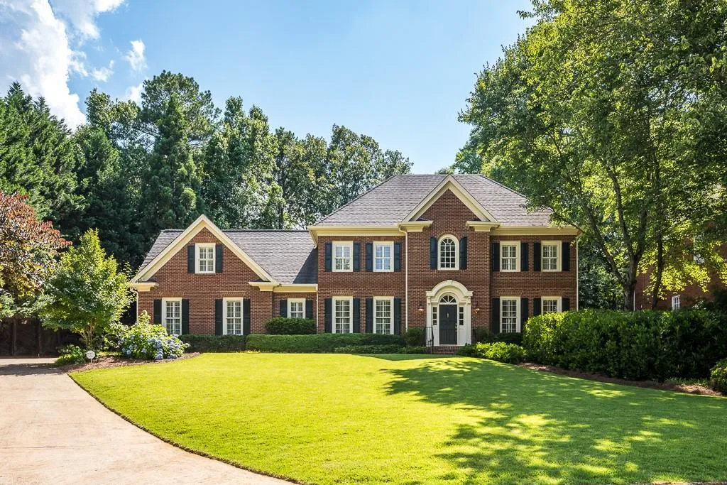 7885 Landowne Drive, Sandy Springs, Georgia 30350, 5 Bedrooms Bedrooms, ,4 BathroomsBathrooms,Residential,Sold,7885 Landowne Drive,6573196