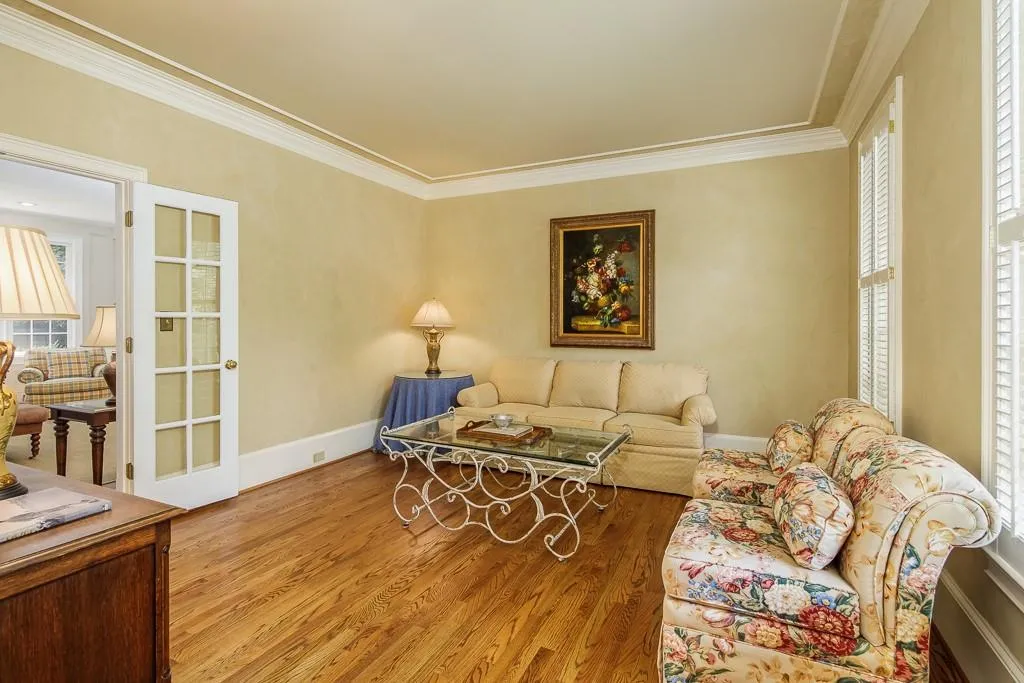 7885 Landowne Drive, Sandy Springs, Georgia 30350, 5 Bedrooms Bedrooms, ,4 BathroomsBathrooms,Residential,Sold,7885 Landowne Drive,6573196