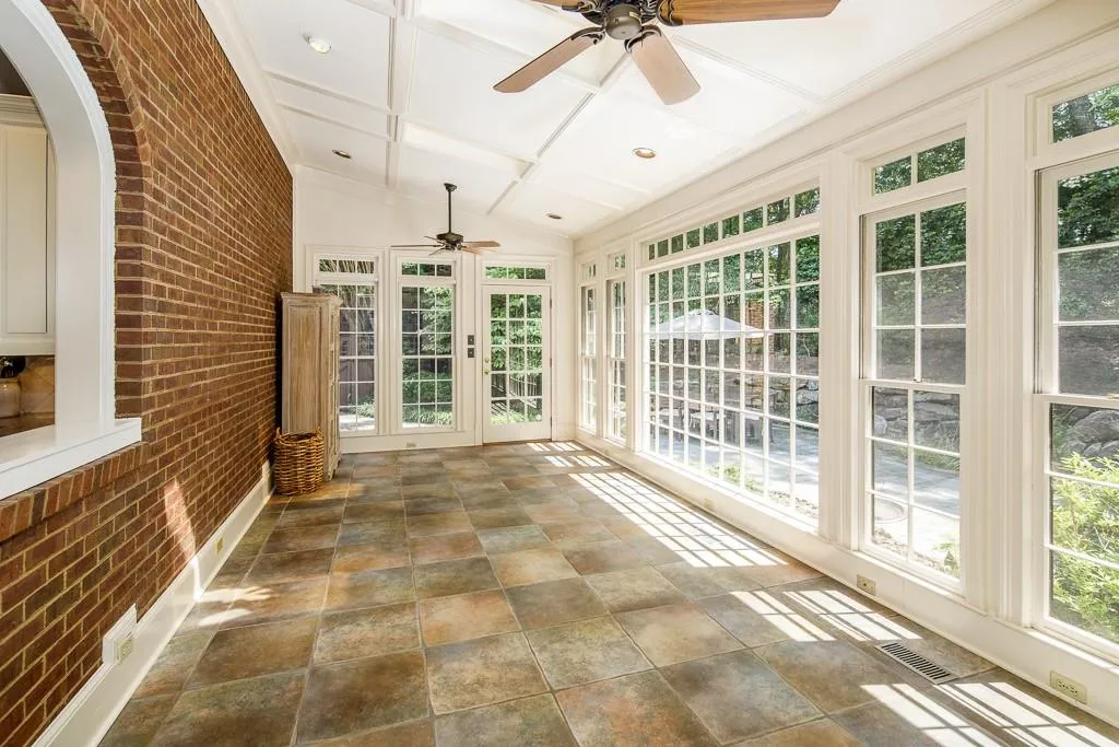 7885 Landowne Drive, Sandy Springs, Georgia 30350, 5 Bedrooms Bedrooms, ,4 BathroomsBathrooms,Residential,Sold,7885 Landowne Drive,6573196