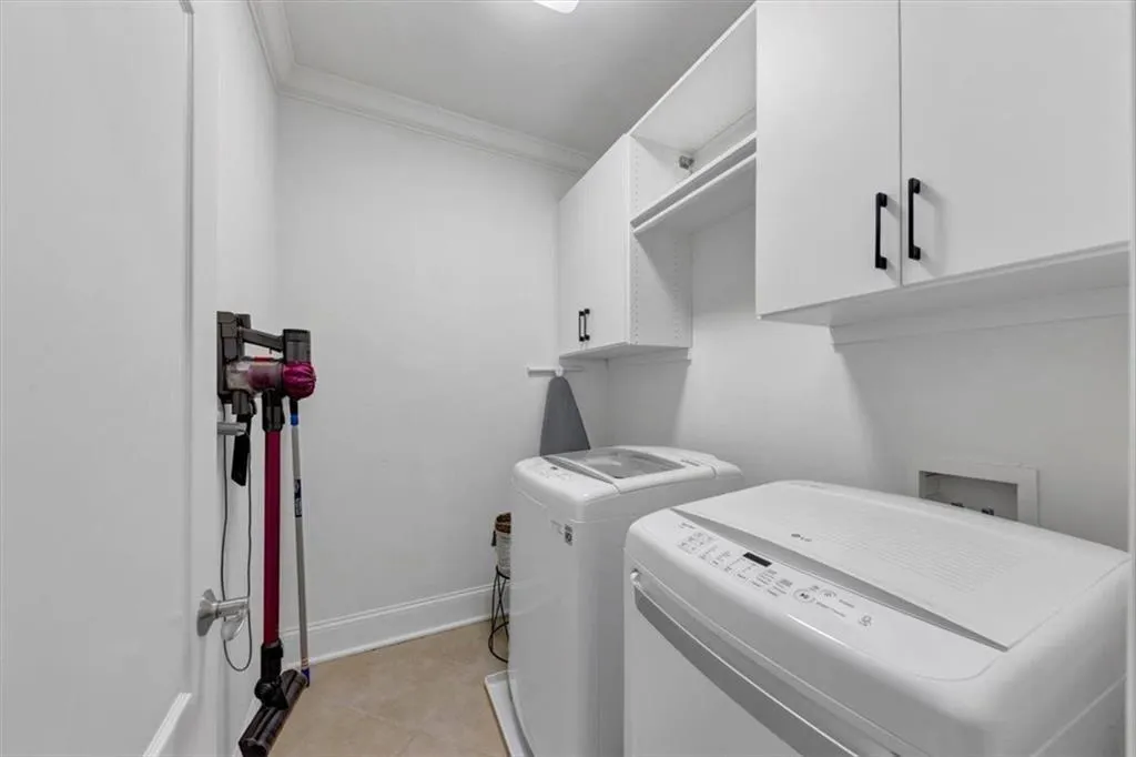 4222 Rickenbacker, Atlanta, Georgia 30342, 4 Bedrooms Bedrooms, ,4 BathroomsBathrooms,Residential,For Sale,4222 Rickenbacker,7650313