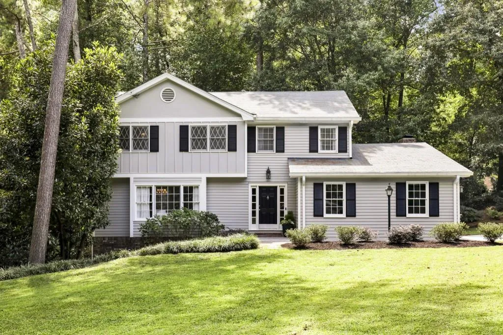 260 River Springs Drive, Atlanta, Georgia 30328, 4 Bedrooms Bedrooms, ,3 BathroomsBathrooms,Residential,Sold,260 River Springs Drive,6936075