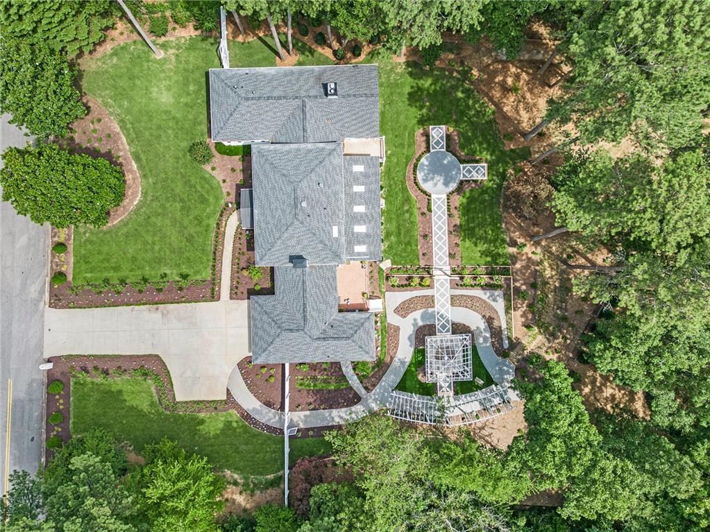 3225 Jett Ferry Court, Sandy Springs, Georgia 30350, 7 Bedrooms Bedrooms, ,5 BathroomsBathrooms,Residential,Sold,3225 Jett Ferry Court,7247718