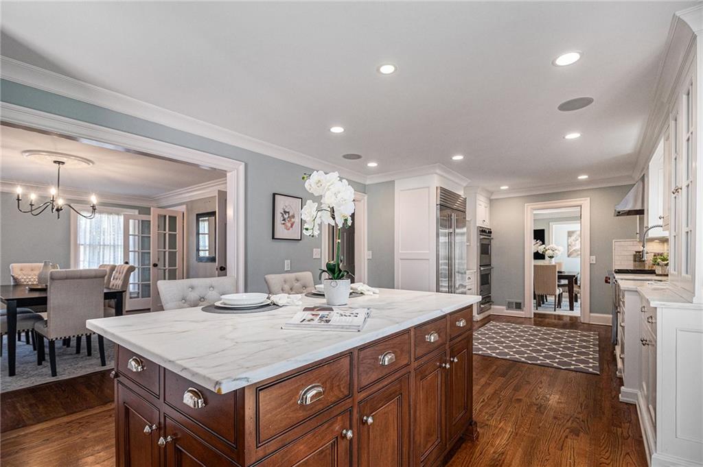 3225 Jett Ferry Court, Sandy Springs, Georgia 30350, 7 Bedrooms Bedrooms, ,5 BathroomsBathrooms,Residential,Sold,3225 Jett Ferry Court,7247718