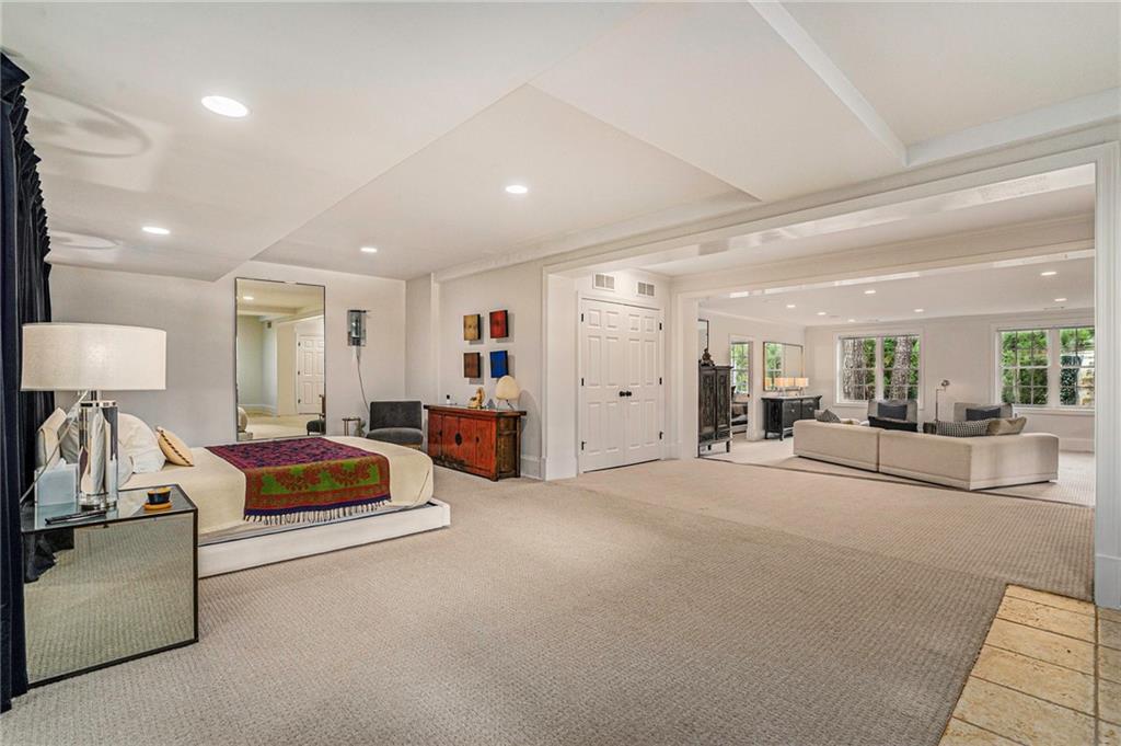 3225 Jett Ferry Court, Sandy Springs, Georgia 30350, 7 Bedrooms Bedrooms, ,5 BathroomsBathrooms,Residential,Sold,3225 Jett Ferry Court,7247718