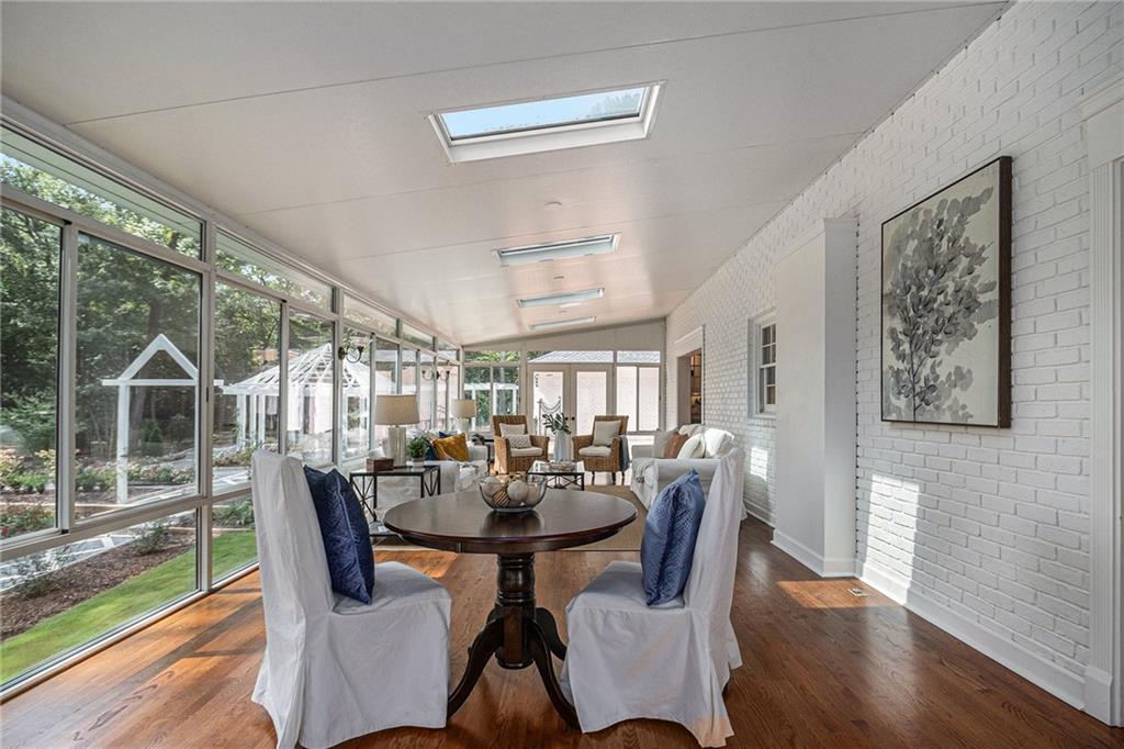 3225 Jett Ferry Court, Sandy Springs, Georgia 30350, 7 Bedrooms Bedrooms, ,5 BathroomsBathrooms,Residential,Sold,3225 Jett Ferry Court,7247718