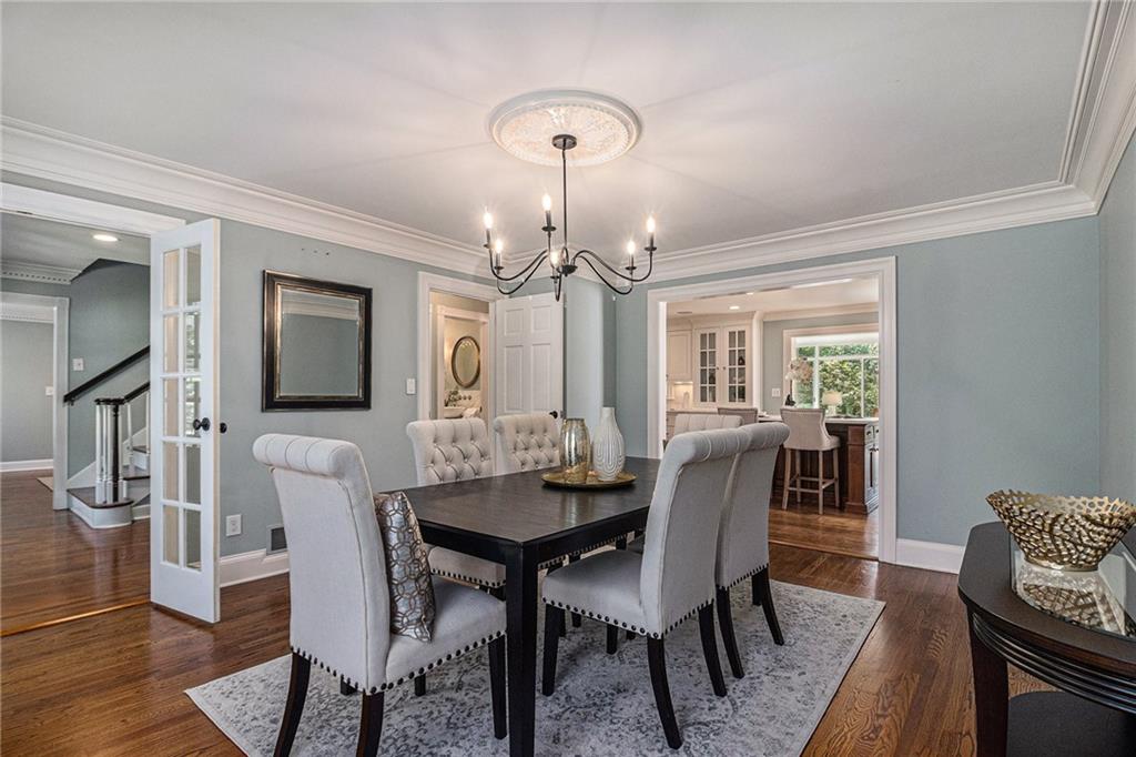 3225 Jett Ferry Court, Sandy Springs, Georgia 30350, 7 Bedrooms Bedrooms, ,5 BathroomsBathrooms,Residential,Sold,3225 Jett Ferry Court,7247718