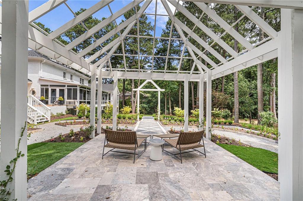 3225 Jett Ferry Court, Sandy Springs, Georgia 30350, 7 Bedrooms Bedrooms, ,5 BathroomsBathrooms,Residential,Sold,3225 Jett Ferry Court,7247718