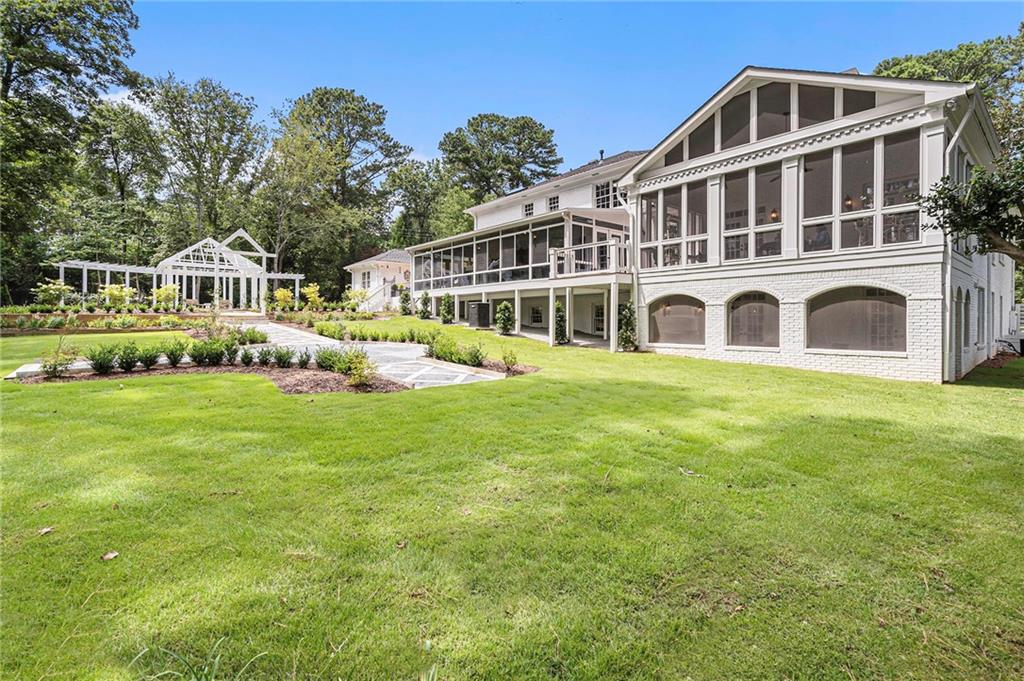 3225 Jett Ferry Court, Sandy Springs, Georgia 30350, 7 Bedrooms Bedrooms, ,5 BathroomsBathrooms,Residential,Sold,3225 Jett Ferry Court,7247718