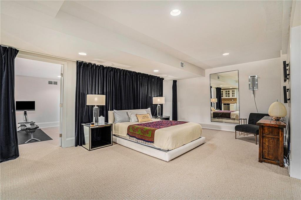 3225 Jett Ferry Court, Sandy Springs, Georgia 30350, 7 Bedrooms Bedrooms, ,5 BathroomsBathrooms,Residential,Sold,3225 Jett Ferry Court,7247718