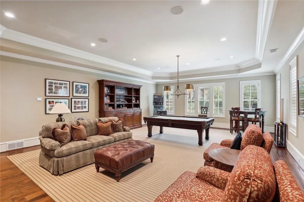 600 Old Cobblestone Drive, Sandy Springs, Georgia 30350, 8 Bedrooms Bedrooms, ,8 BathroomsBathrooms,Residential,Sold,600 Old Cobblestone Drive,7100273