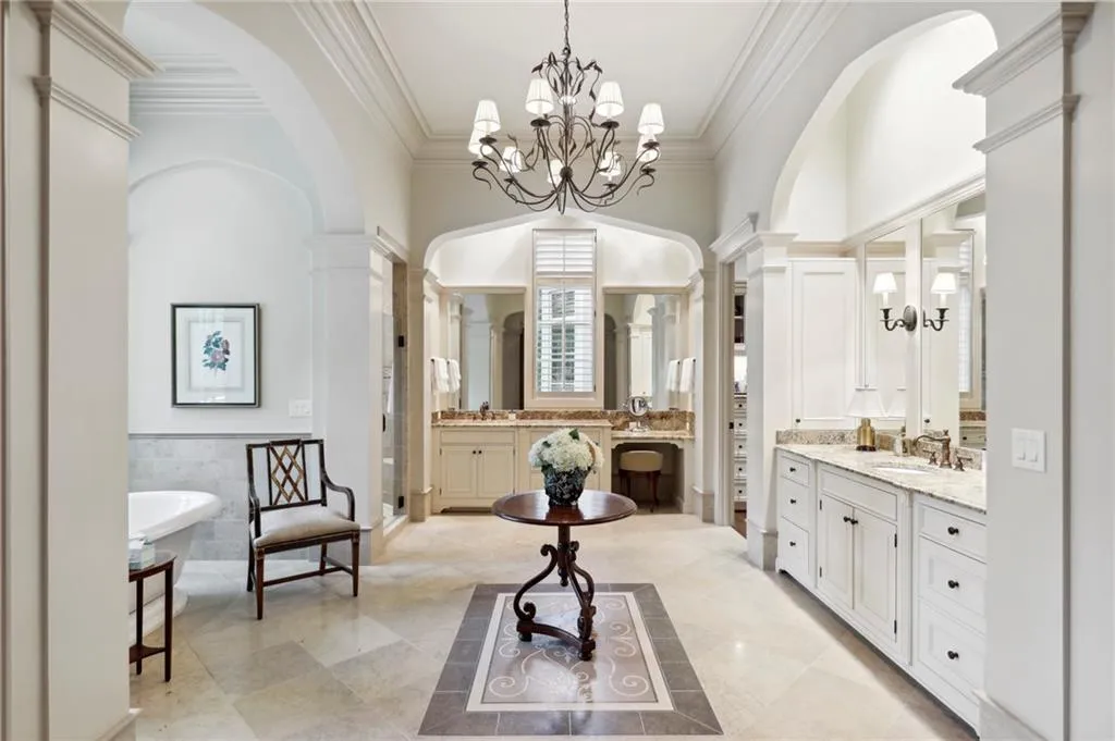 600 Old Cobblestone Drive, Sandy Springs, Georgia 30350, 8 Bedrooms Bedrooms, ,8 BathroomsBathrooms,Residential,Sold,600 Old Cobblestone Drive,7100273