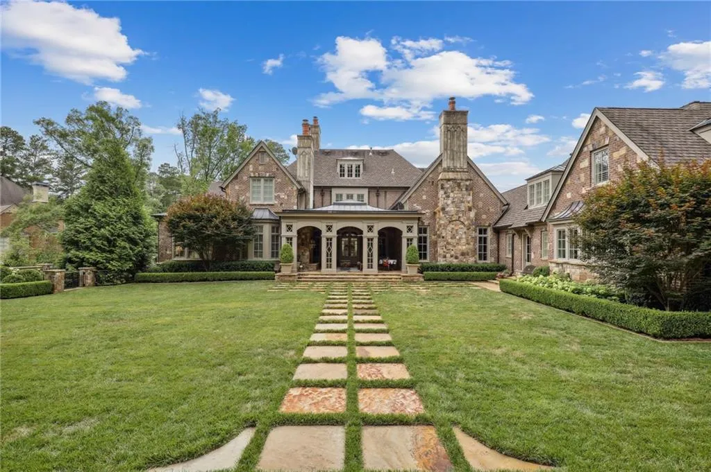 600 Old Cobblestone Drive, Sandy Springs, Georgia 30350, 8 Bedrooms Bedrooms, ,8 BathroomsBathrooms,Residential,Sold,600 Old Cobblestone Drive,7100273
