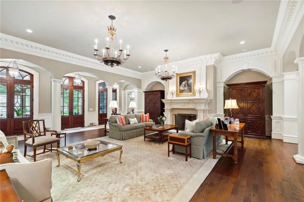 600 Old Cobblestone Drive, Sandy Springs, Georgia 30350, 8 Bedrooms Bedrooms, ,8 BathroomsBathrooms,Residential,Sold,600 Old Cobblestone Drive,7100273
