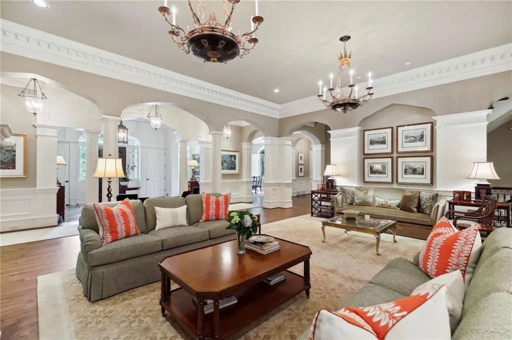 600 Old Cobblestone Drive, Sandy Springs, Georgia 30350, 8 Bedrooms Bedrooms, ,8 BathroomsBathrooms,Residential,Sold,600 Old Cobblestone Drive,7100273