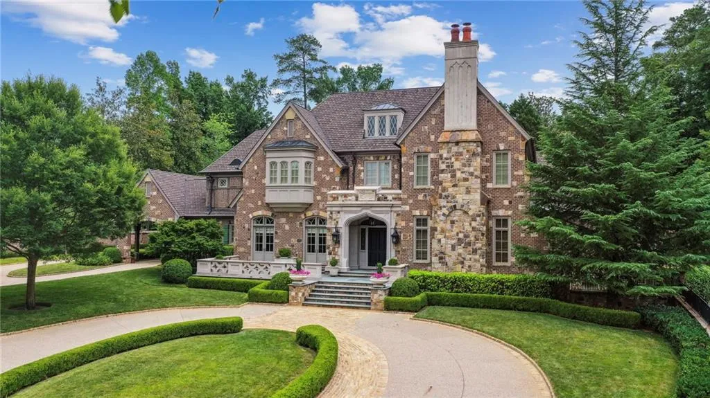 600 Old Cobblestone Drive, Sandy Springs, Georgia 30350, 8 Bedrooms Bedrooms, ,8 BathroomsBathrooms,Residential,Sold,600 Old Cobblestone Drive,7100273