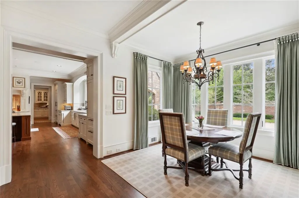 600 Old Cobblestone Drive, Sandy Springs, Georgia 30350, 8 Bedrooms Bedrooms, ,8 BathroomsBathrooms,Residential,Sold,600 Old Cobblestone Drive,7100273