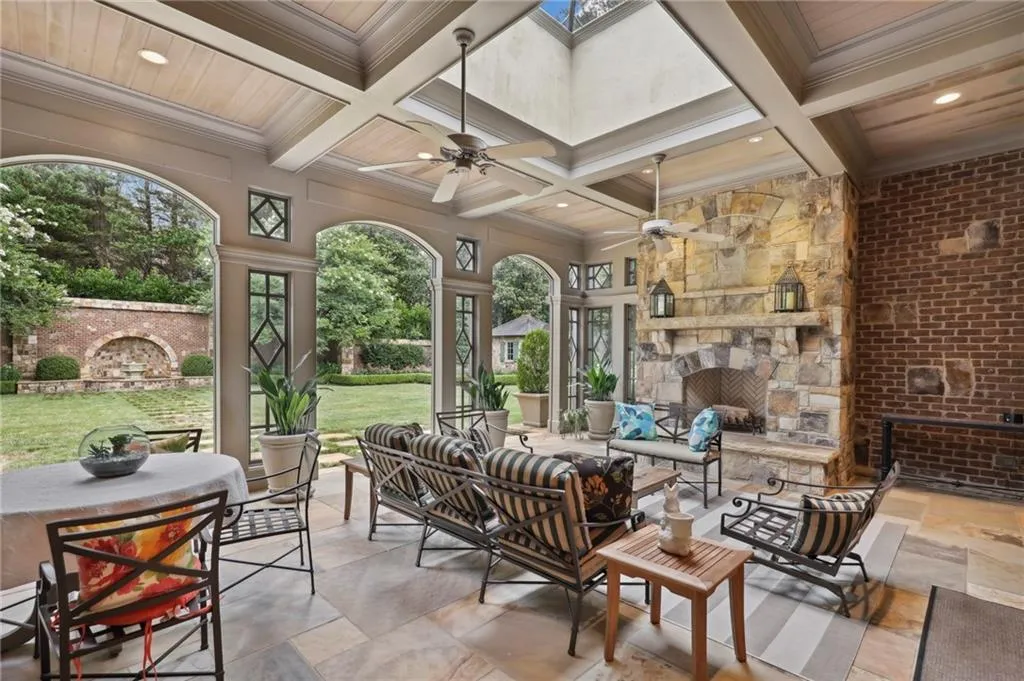 600 Old Cobblestone Drive, Sandy Springs, Georgia 30350, 8 Bedrooms Bedrooms, ,8 BathroomsBathrooms,Residential,Sold,600 Old Cobblestone Drive,7100273