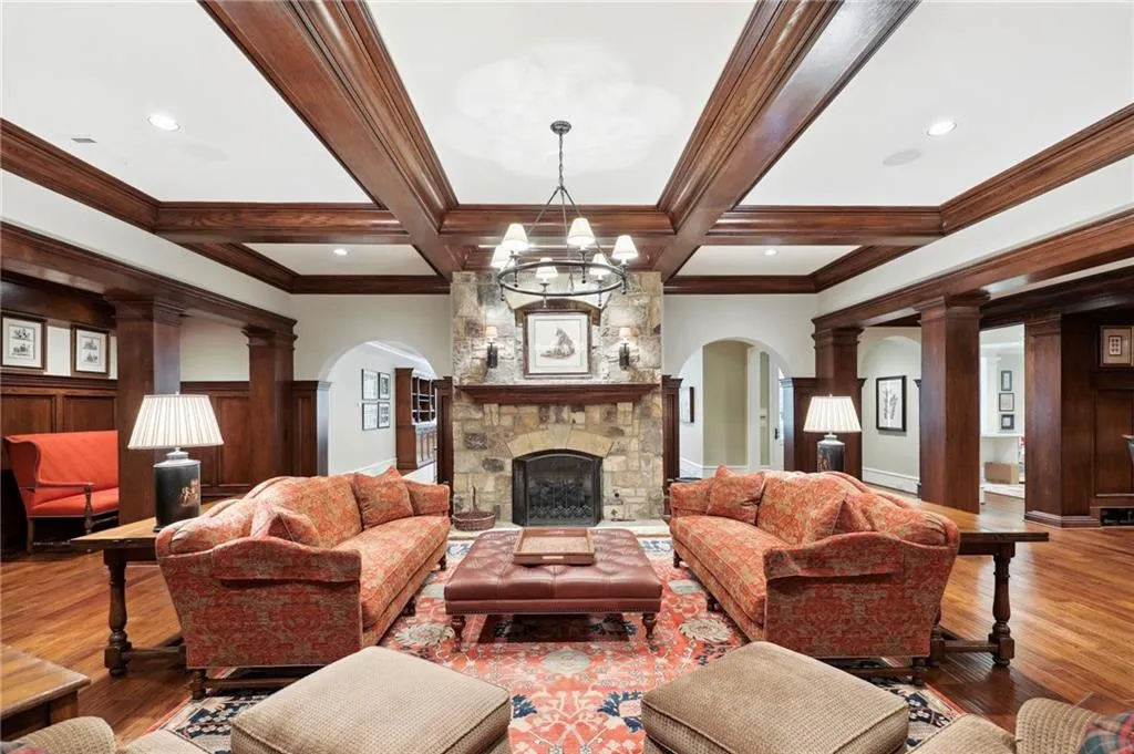 600 Old Cobblestone Drive, Sandy Springs, Georgia 30350, 8 Bedrooms Bedrooms, ,8 BathroomsBathrooms,Residential,Sold,600 Old Cobblestone Drive,7100273