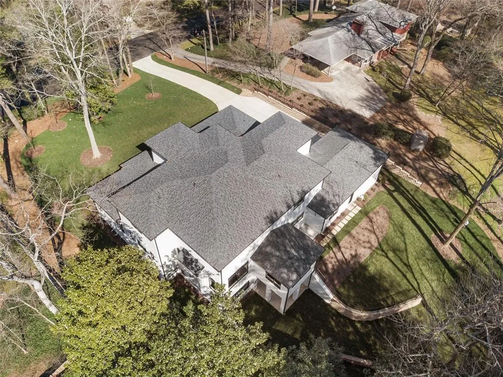 340 Amberidge Trail, Sandy Springs, Georgia 30328, 6 Bedrooms Bedrooms, ,6 BathroomsBathrooms,Residential,Sold,340 Amberidge Trail,6761516 340 Amberidge Trail, Sandy Springs, Georgia 30328, 6 Bedrooms Bedrooms, ,6 BathroomsBathrooms,Residential,Sold,340 Amberidge Trail,6761516