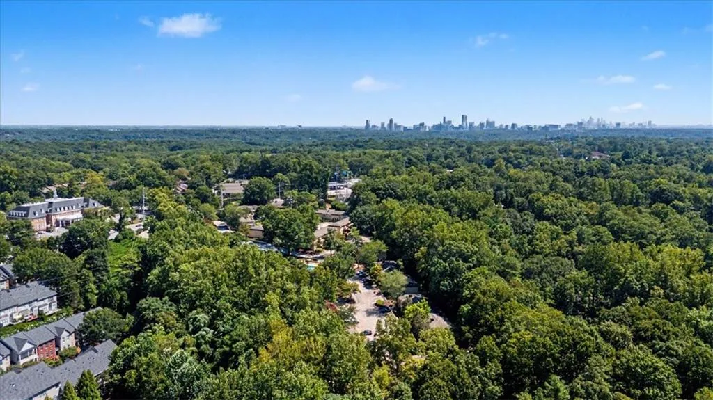 5400 Roswell Road Unit P1, Sandy Springs, Georgia 30342, 2 Bedrooms Bedrooms, 0 ,1 BathroomBathrooms,Residential,For Sale,5400 Roswell Road Unit P1,7822843