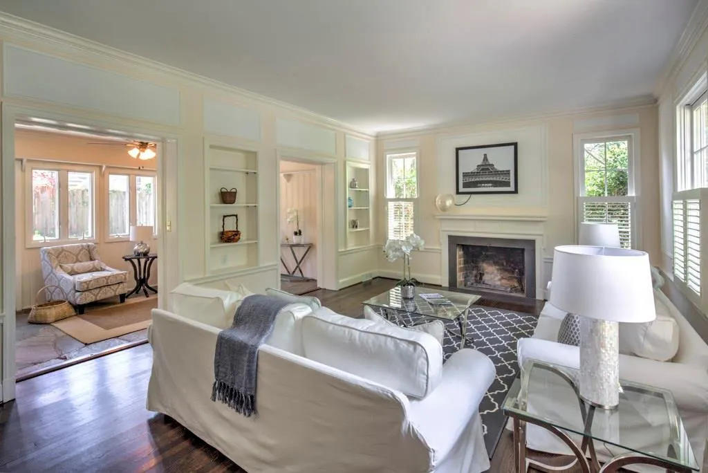 2721 N Hills Drive Ne, Atlanta, Georgia 30305, 4 Bedrooms Bedrooms, ,2 BathroomsBathrooms,Residential,Sold,2721 N Hills Drive Ne,5835229