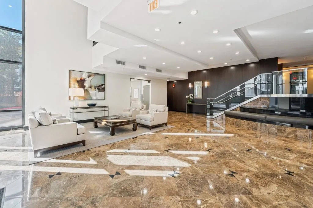 Beautiful newly renovated lobby