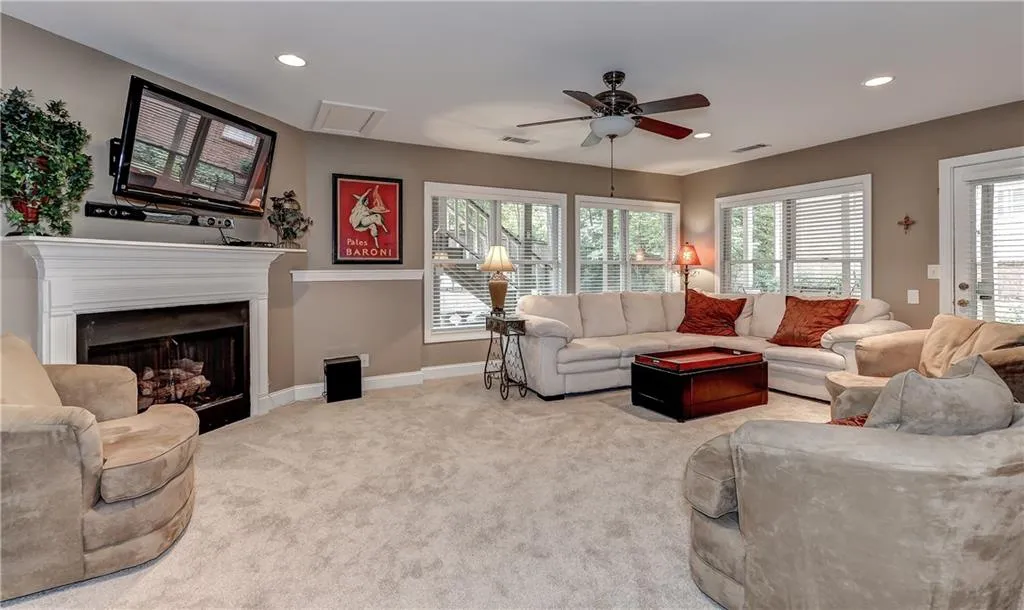 4415 Highgrove Pointe, Sandy Springs, Georgia 30319, 4 Bedrooms Bedrooms, ,4 BathroomsBathrooms,Residential,Sold,4415 Highgrove Pointe,5568541