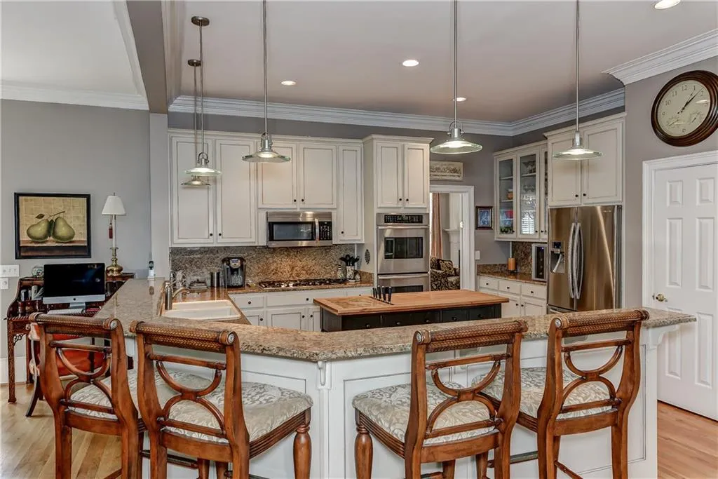 4415 Highgrove Pointe, Sandy Springs, Georgia 30319, 4 Bedrooms Bedrooms, ,4 BathroomsBathrooms,Residential,Sold,4415 Highgrove Pointe,5568541