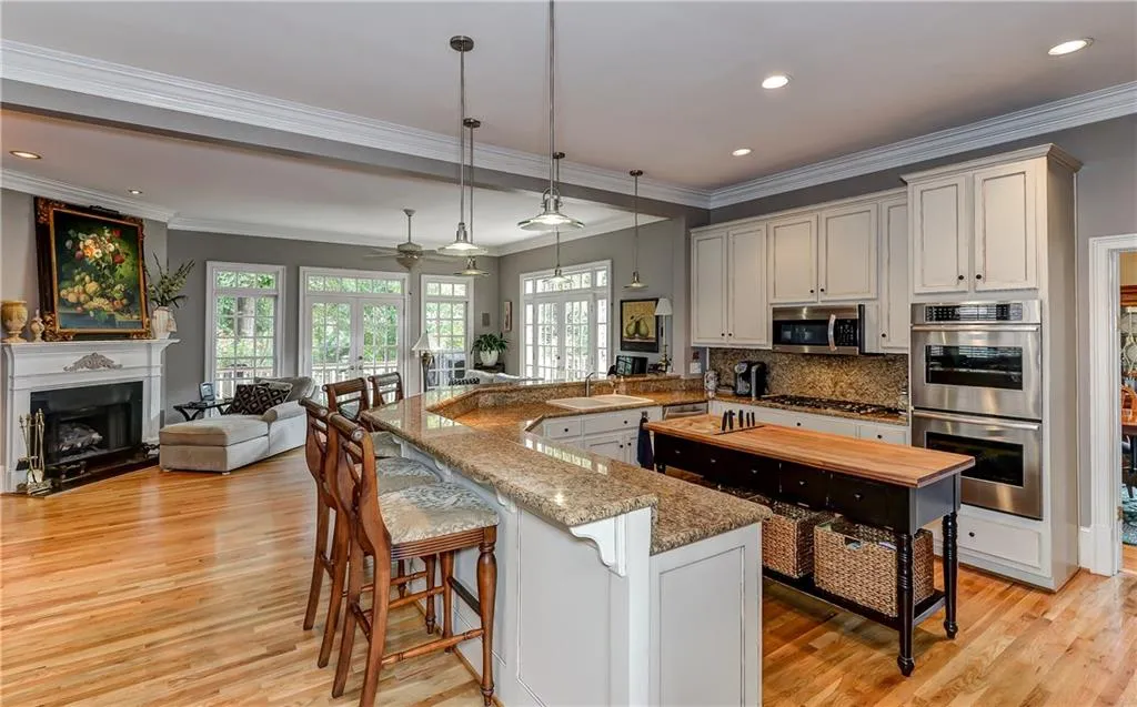 4415 Highgrove Pointe, Sandy Springs, Georgia 30319, 4 Bedrooms Bedrooms, ,4 BathroomsBathrooms,Residential,Sold,4415 Highgrove Pointe,5568541